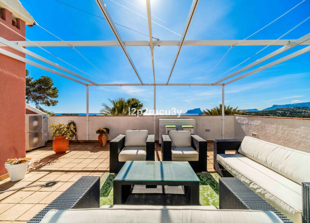 Detached Villa Moraira Alicante - image 11