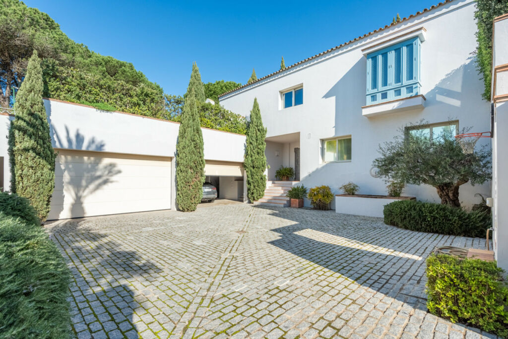 Detached Villa Sotogrande Cádiz - image 11