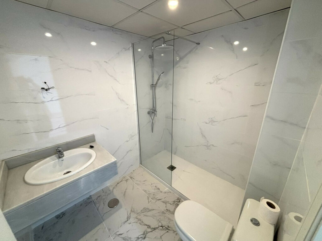 Ground Floor Apartment Puerto Banús Málaga - image 11