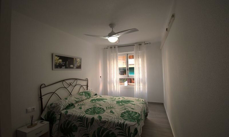 Middle Floor Apartment Torrevieja Alicante - image 11
