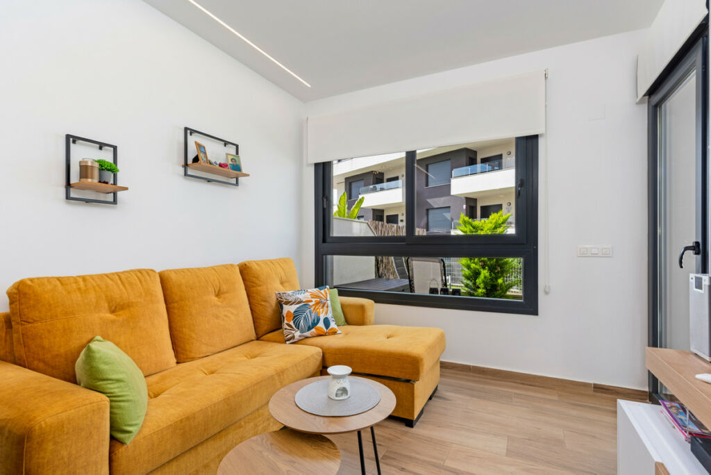 Ground Floor Apartment Villamartin Alicante - image 11