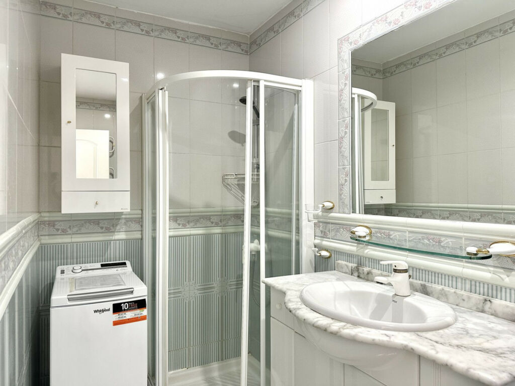 Middle Floor Apartment Marbella Málaga - image 11