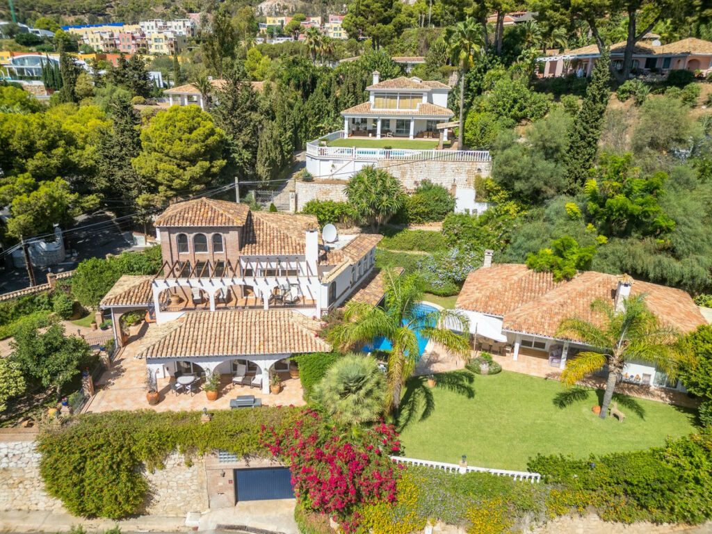 Detached Villa Benalmadena Málaga - image 11