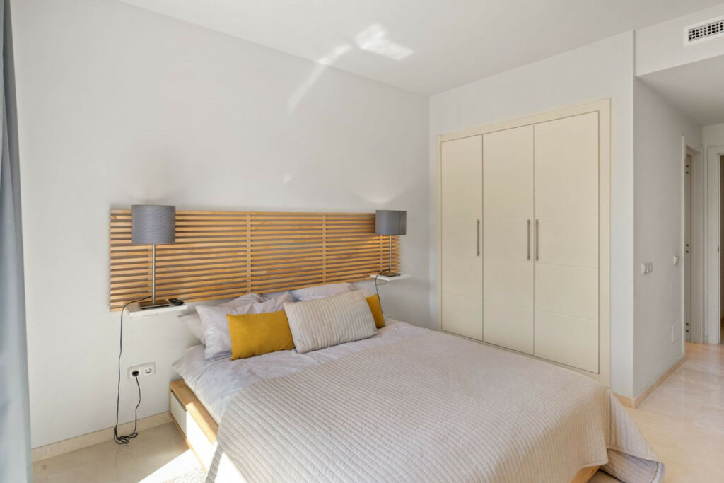 Ground Floor Apartment Casares Málaga - image 11