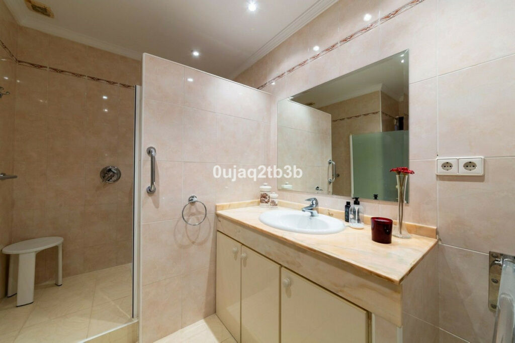 Ground Floor Apartment Nueva Andalucía Málaga - image 14