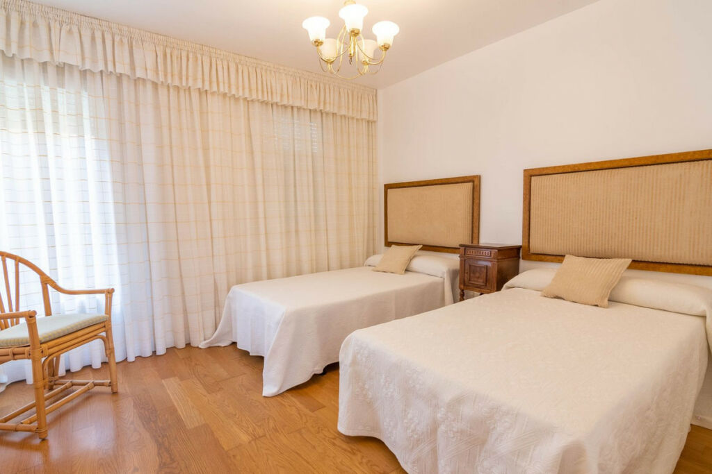 Townhouse Estepona Málaga - image 7