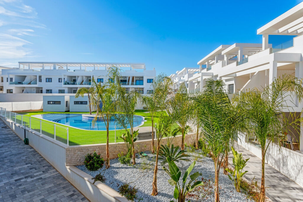 Penthouse Los Balcones Alicante - image 11
