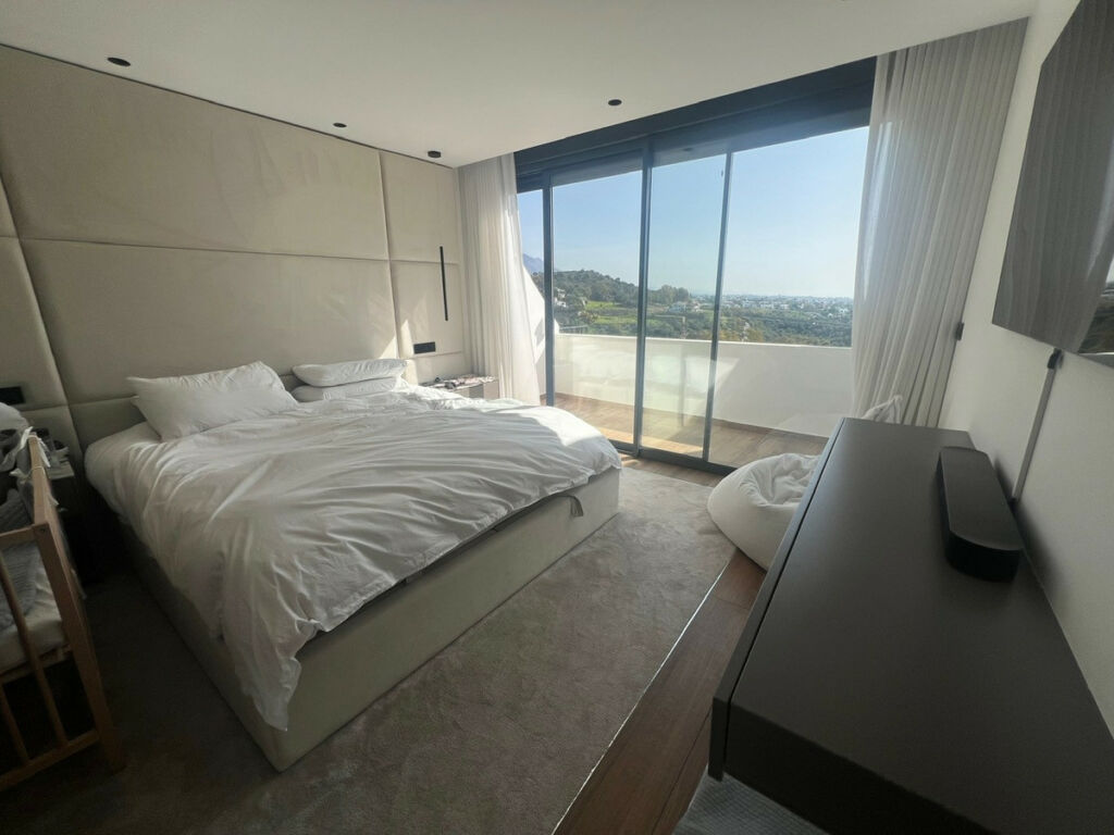 Townhouse Benahavís Málaga - image 7