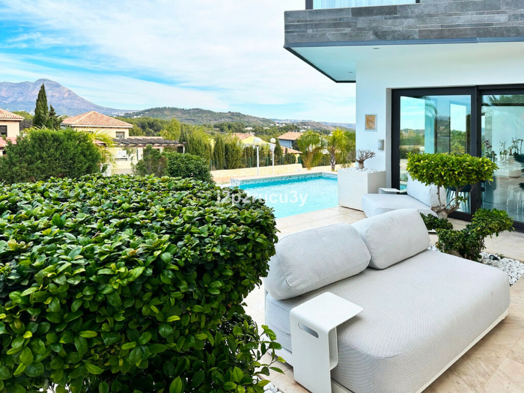 Detached Villa Javea Alicante - image 11