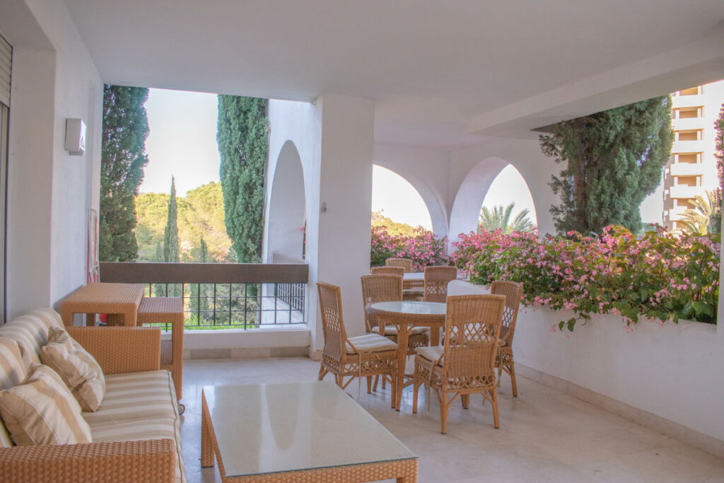 Ground Floor Apartment Río Real Málaga - image 11