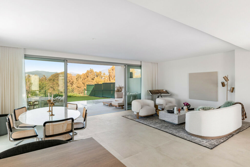 Semi-Detached House Guadalmina Alta Málaga - image 11