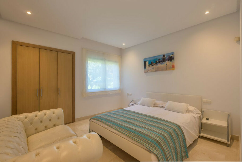 Ground Floor Apartment Estepona Málaga - image 13