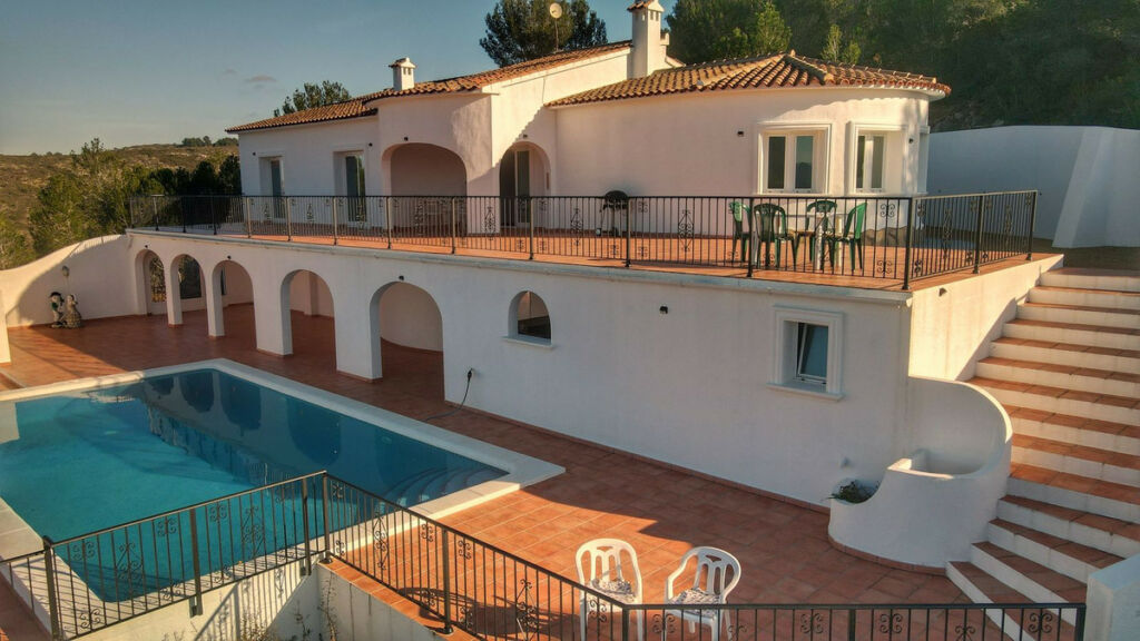Detached Villa Lliber Alicante - image 11