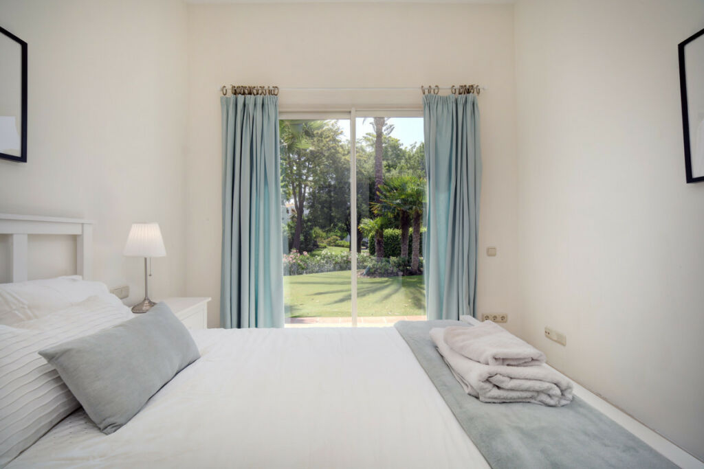 Ground Floor Apartment Estepona Málaga - image 11