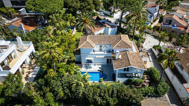 Detached Villa Marbesa Málaga - image 11
