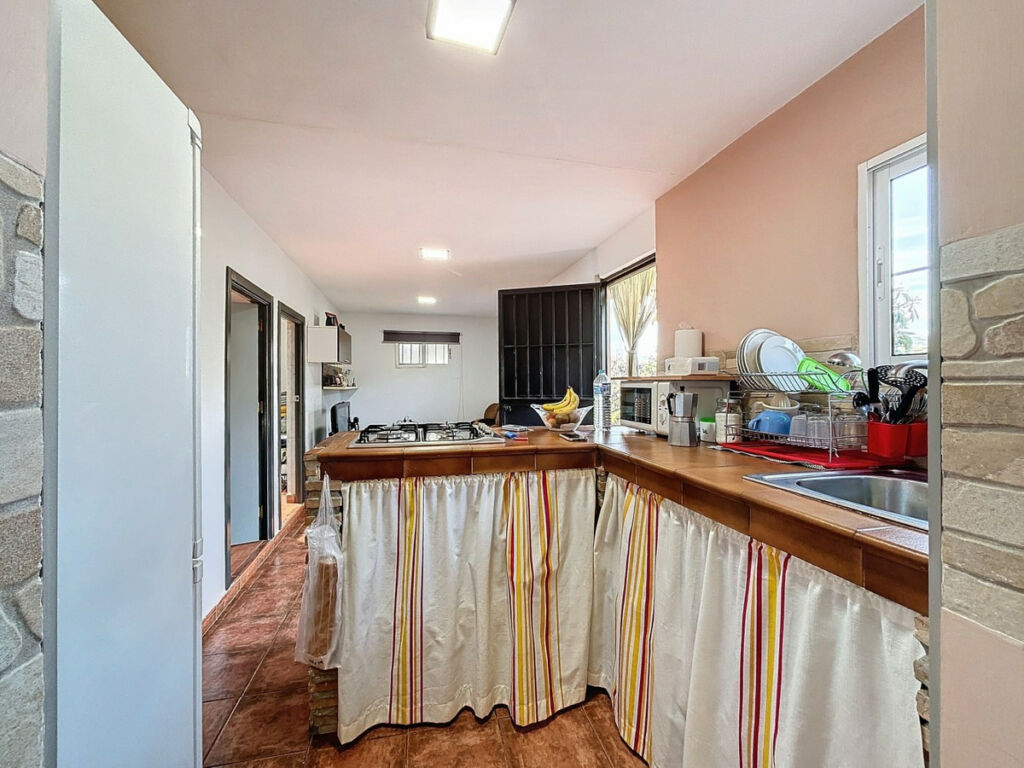Semi-Detached House Benamargosa Málaga - image 11