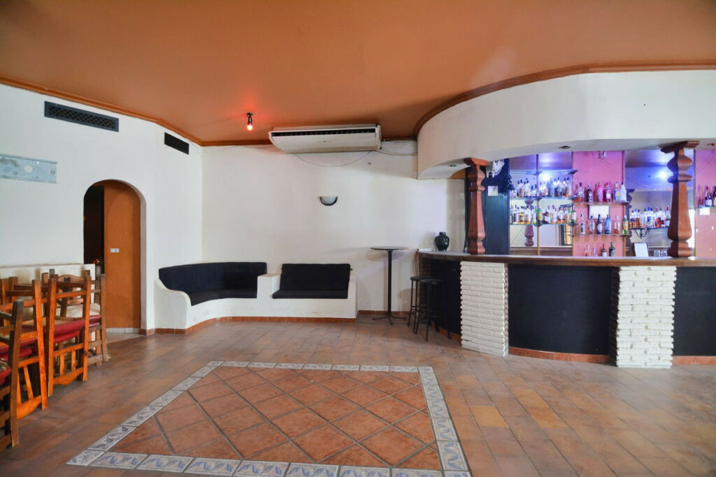 Bar Fuengirola Málaga - image 11