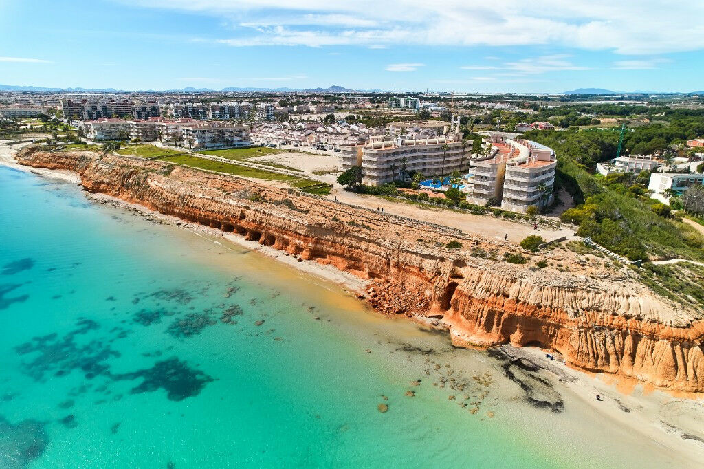 Detached Villa Dehesa de Campoamor Alicante - image 11
