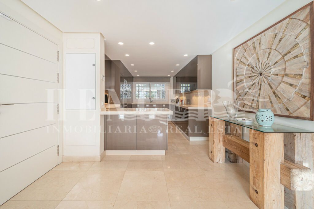 Penthouse The Golden Mile Málaga - image 11