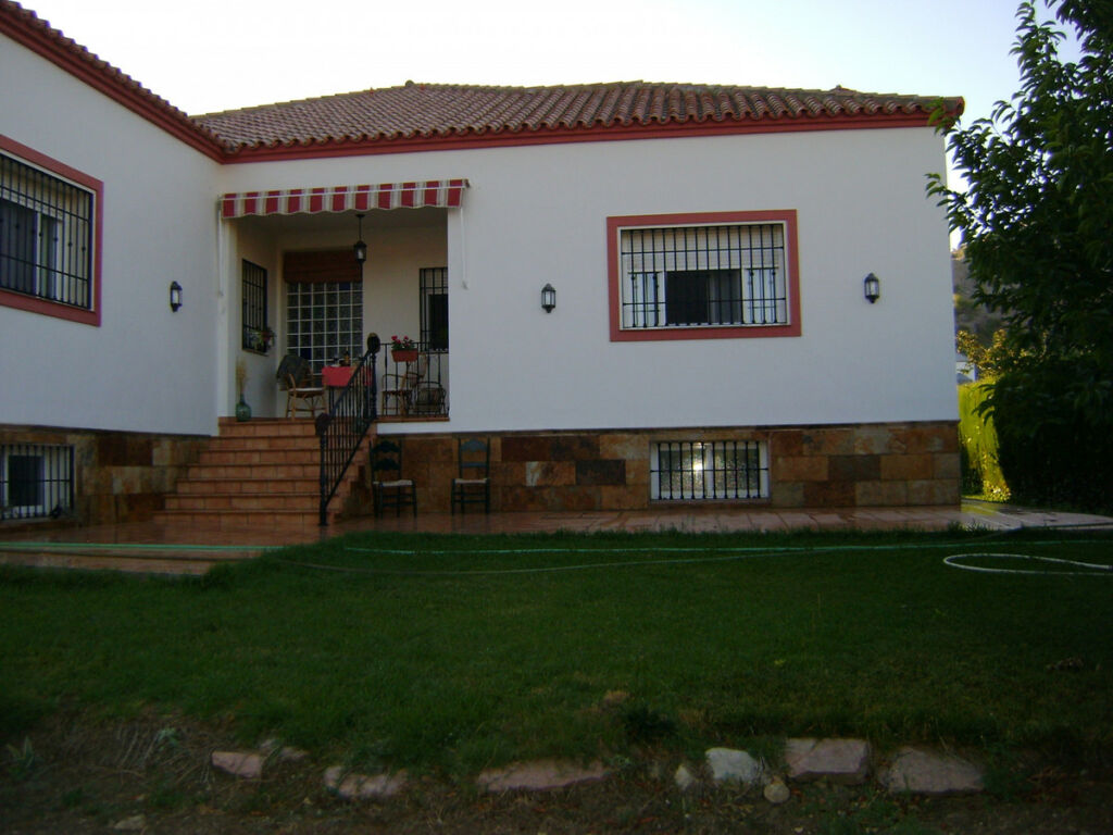 Detached Villa Cuevas del Becerro Málaga - image 12