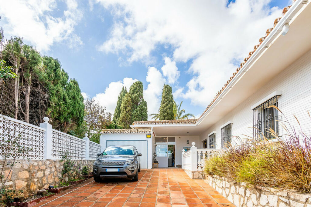 Detached Villa Torrenueva Málaga - image 12