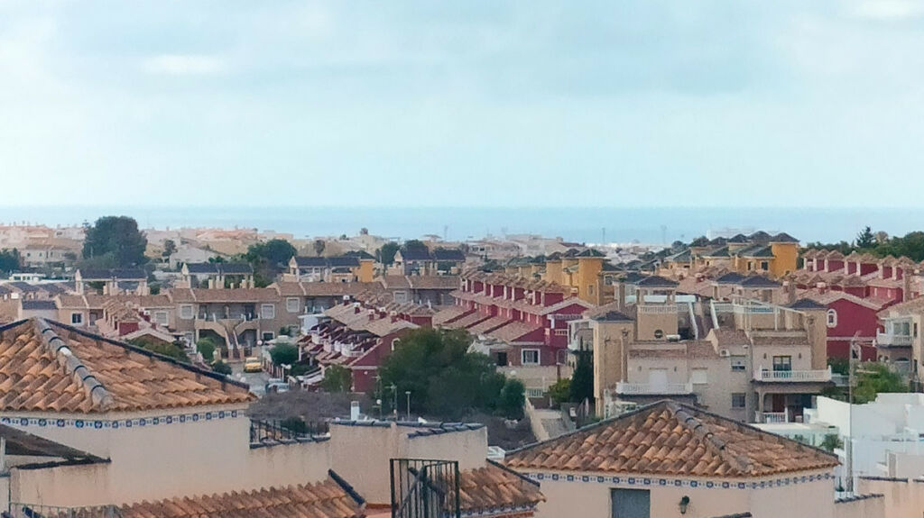 Townhouse Villamartin Alicante - image 12