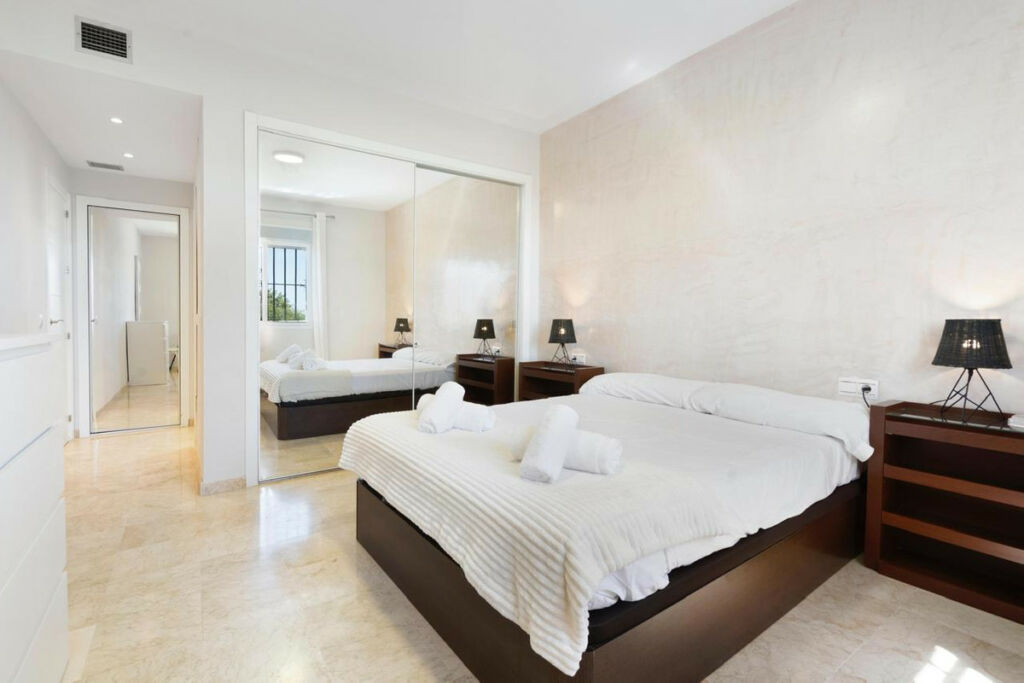 Ground Floor Apartment Estepona Málaga - image 12