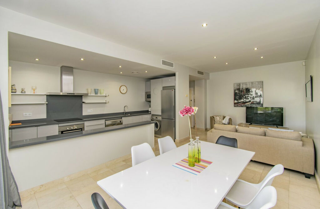 Ground Floor Apartment Los Flamingos Málaga - image 12