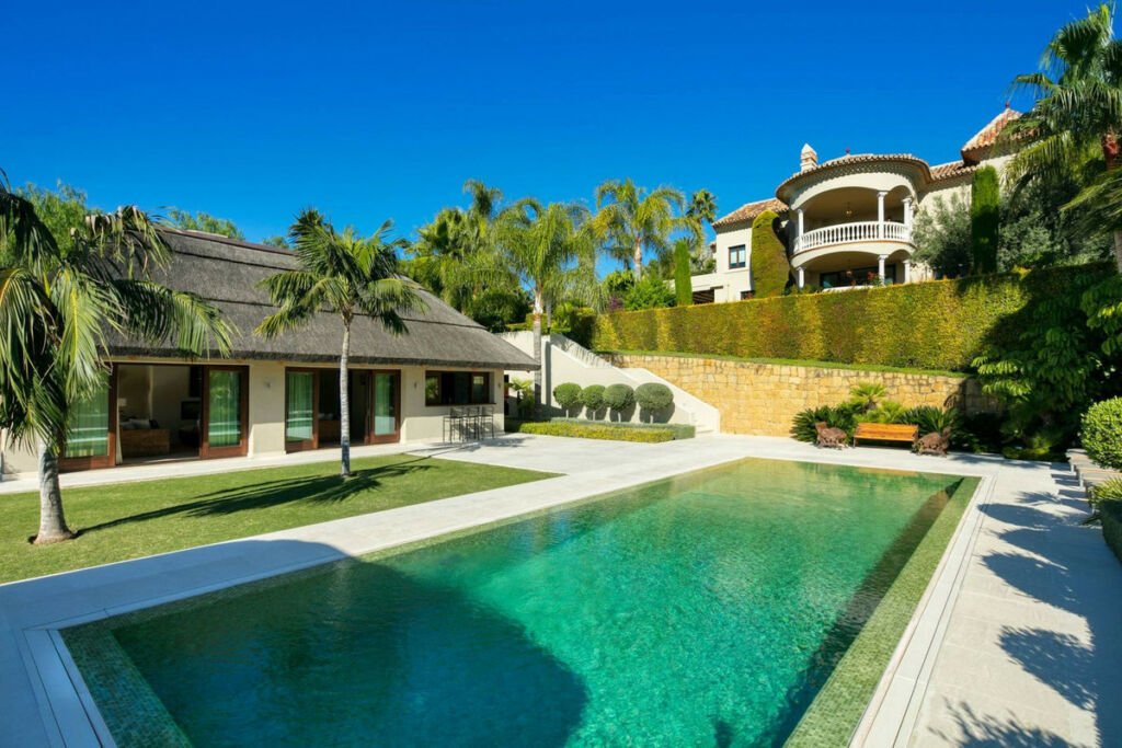 Detached Villa Marbella Málaga - image 12
