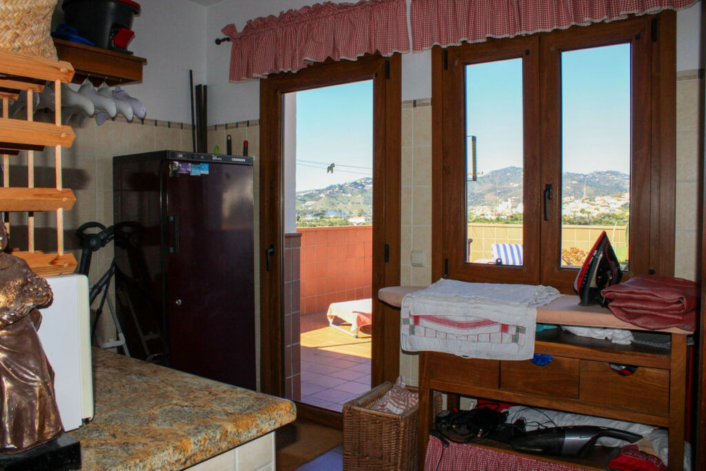 Penthouse Nerja Málaga - image 12