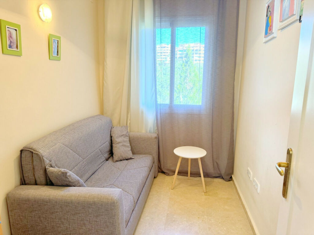 Middle Floor Apartment Selwo Málaga - image 12