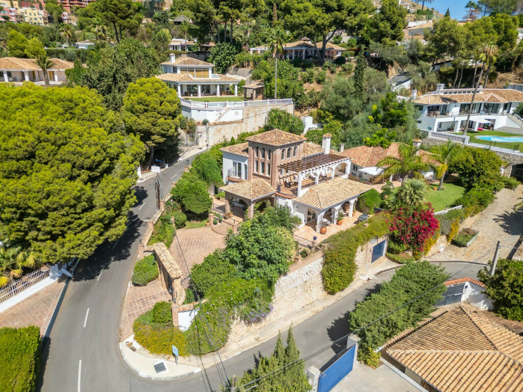 Detached Villa Benalmadena Málaga - image 12