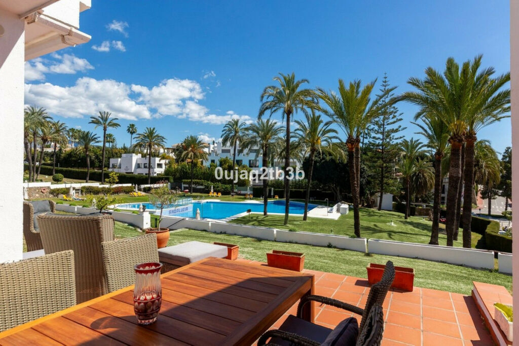 Duplex Nueva Andalucía Málaga - image 12