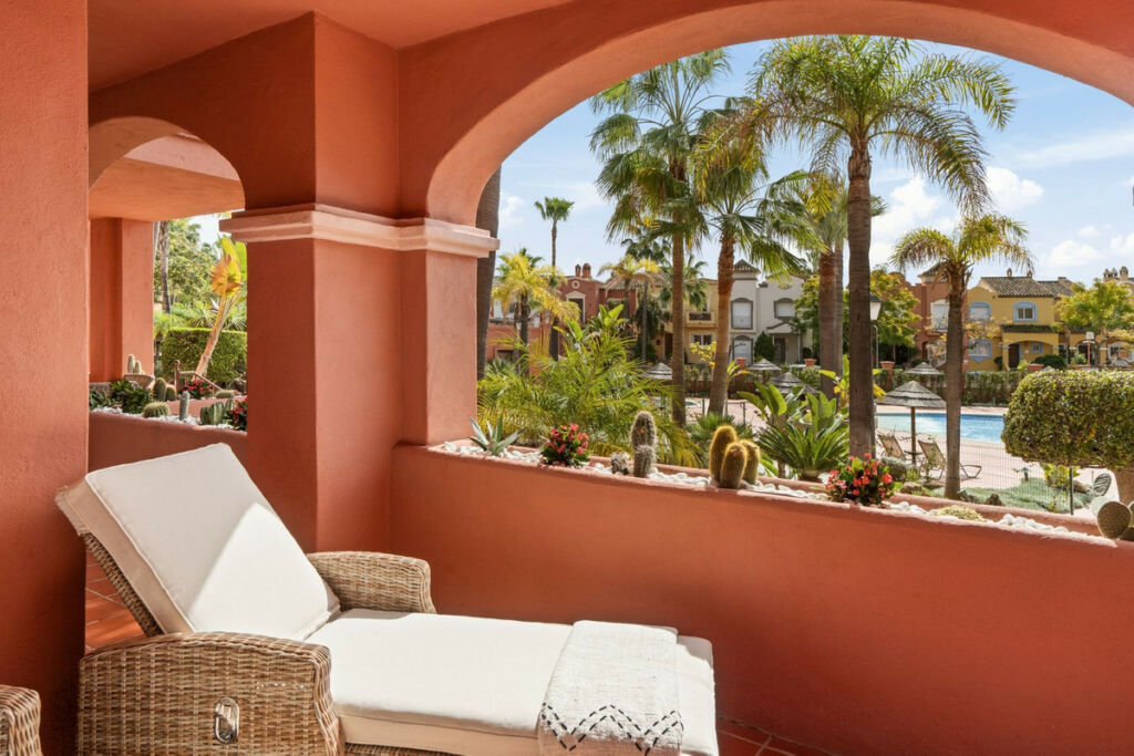 Ground Floor Apartment Puerto Banús Málaga - image 12