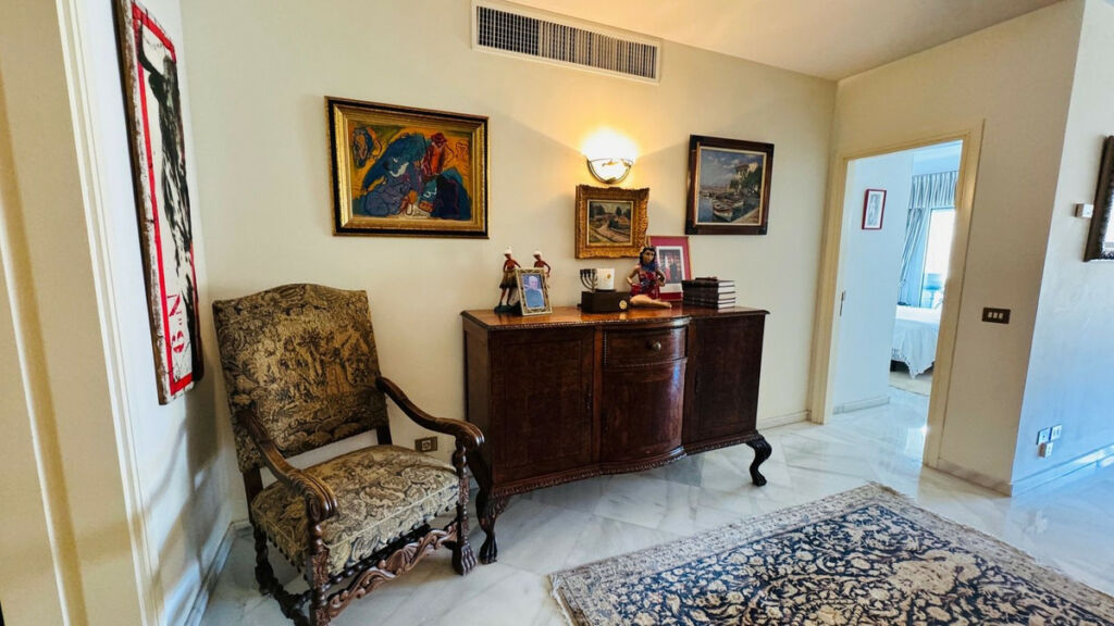 Middle Floor Apartment Puerto Banús Málaga - image 12