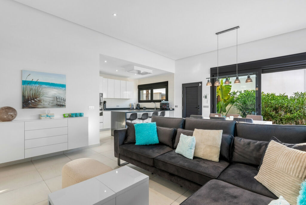 Detached Villa Benijofar Alicante - image 12