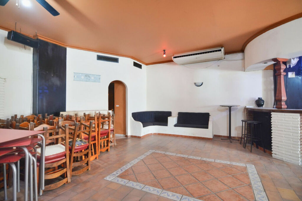 Bar Fuengirola Málaga - image 12