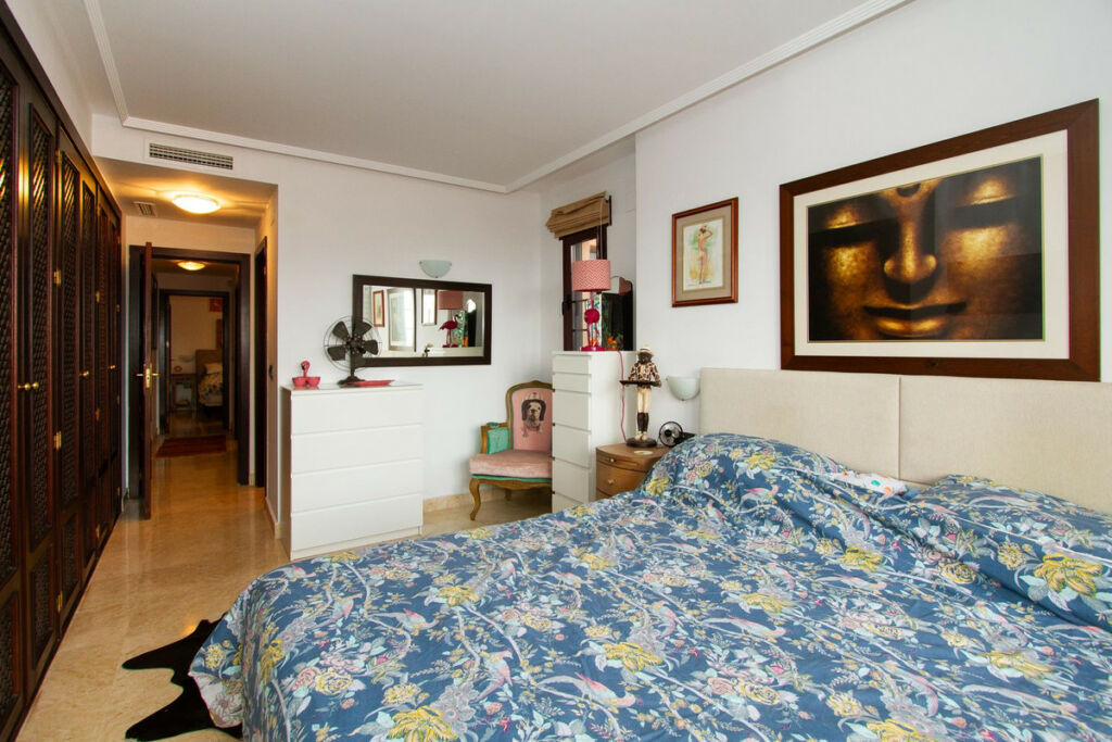 Ground Floor Apartment La Mairena Málaga - image 12