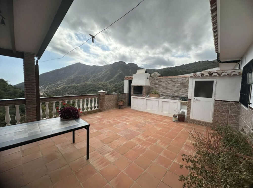 Semi-Detached House Río de la Miel Málaga - image 12