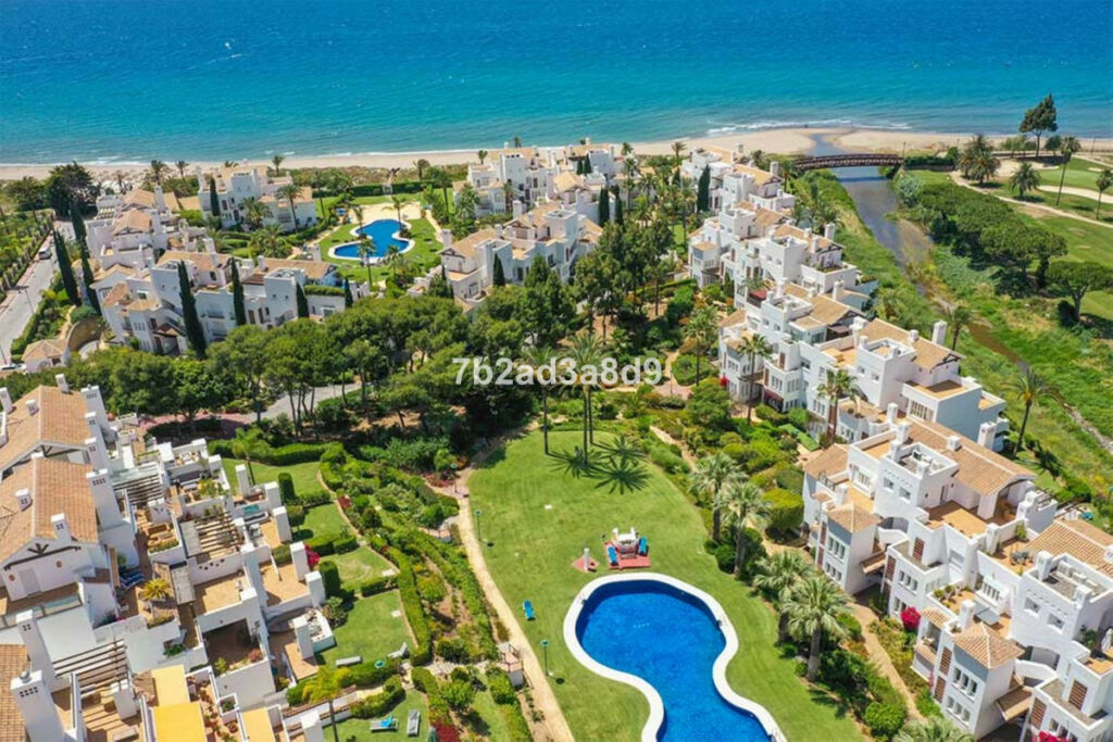 Middle Floor Apartment Los Monteros Málaga - image 12