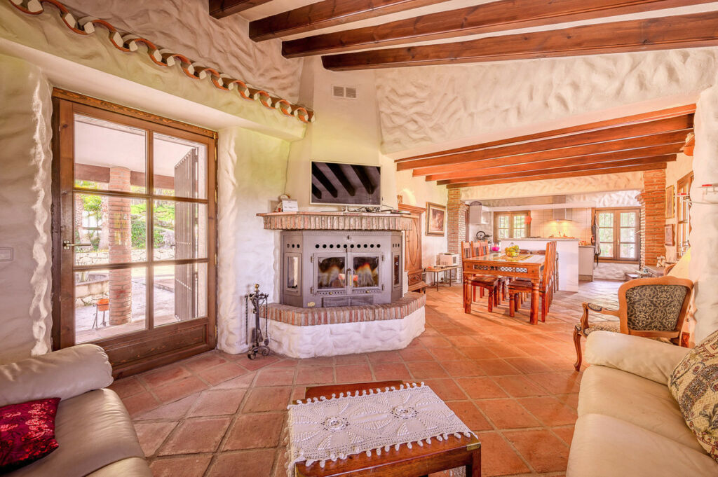 Detached Villa Ojén Málaga - image 12