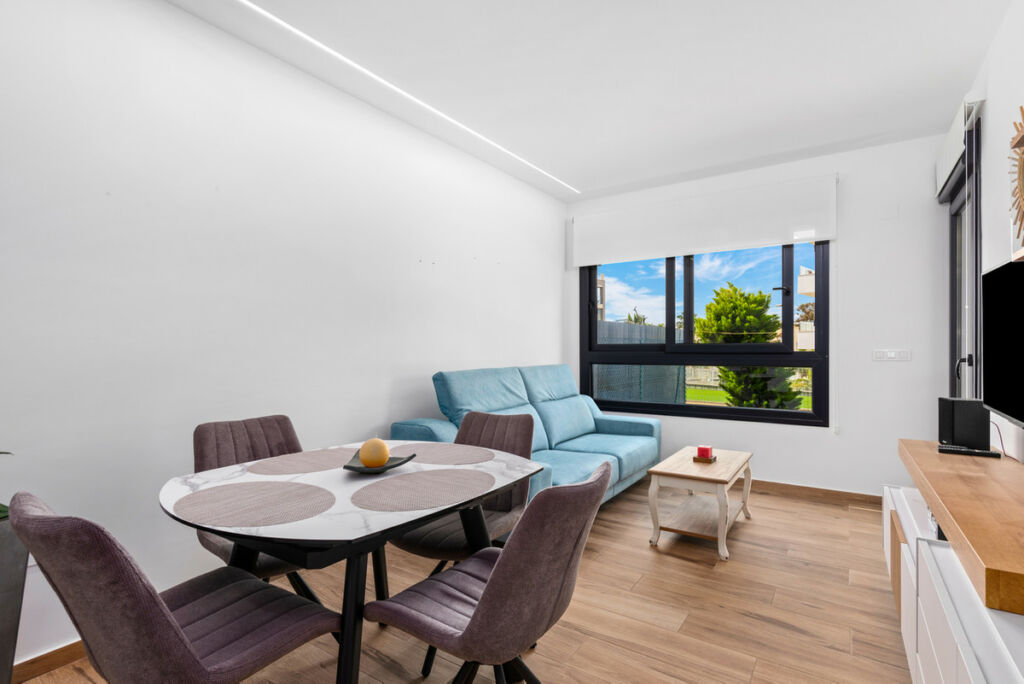 Ground Floor Apartment Villamartin Alicante - image 12