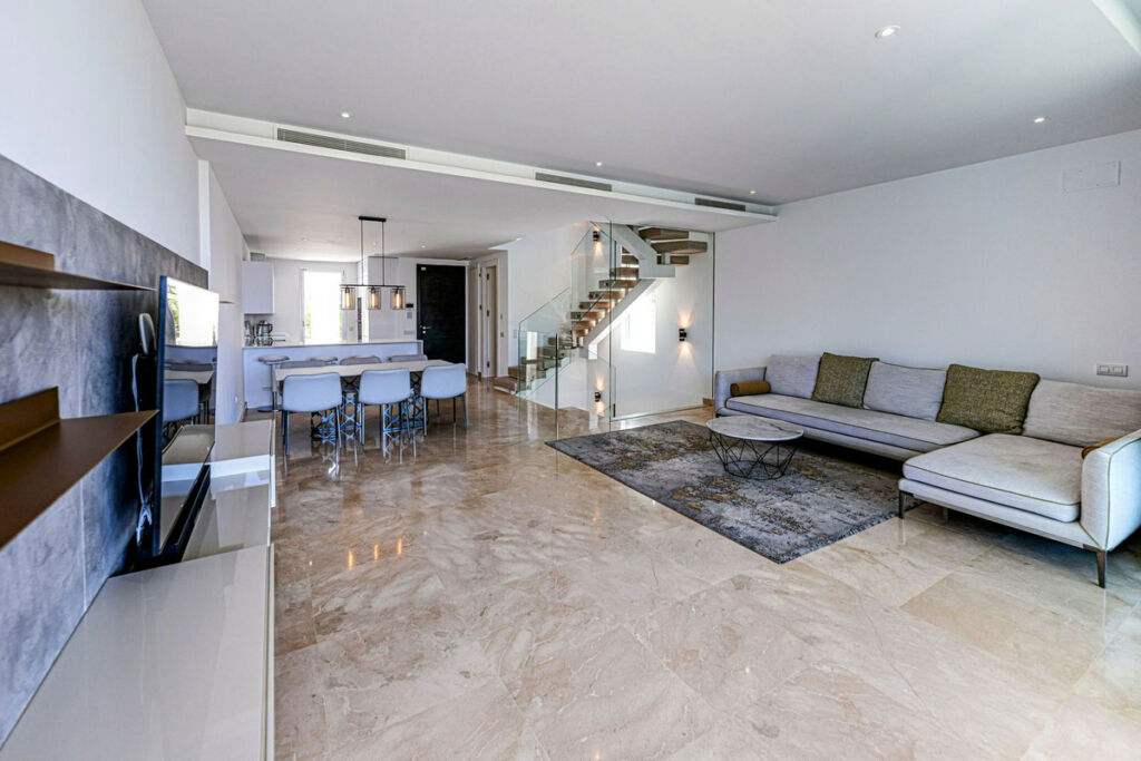 Semi-Detached House Río Real Málaga - image 12