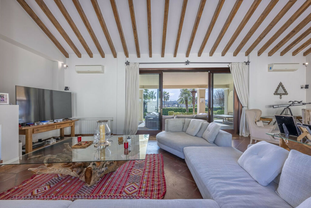 Detached Villa Sotogrande Cádiz - image 12