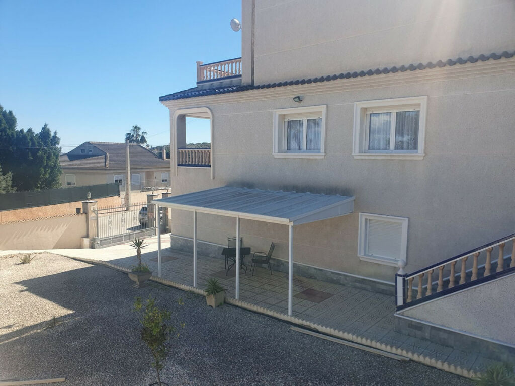 Detached Villa Algorfa Alicante - image 13