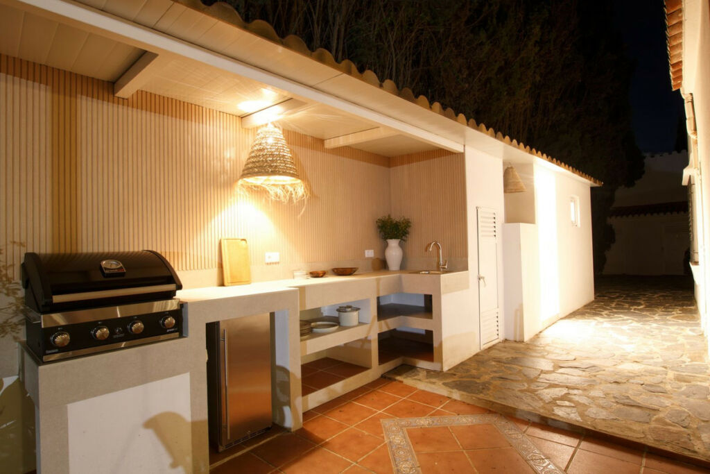 Detached Villa Costabella Málaga - image 13