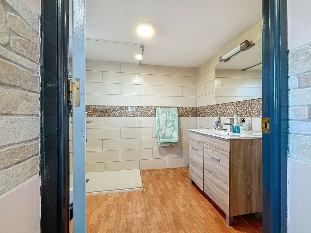 Semi-Detached House Benamargosa Málaga - image 13