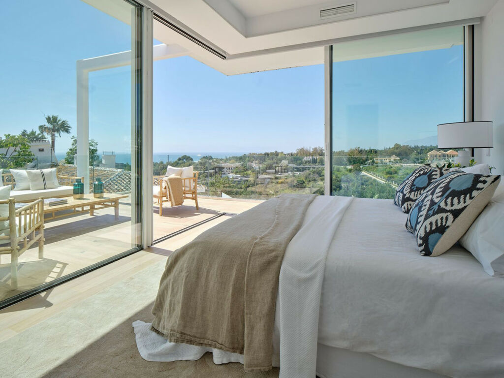 Detached Villa Marbella Málaga - image 12