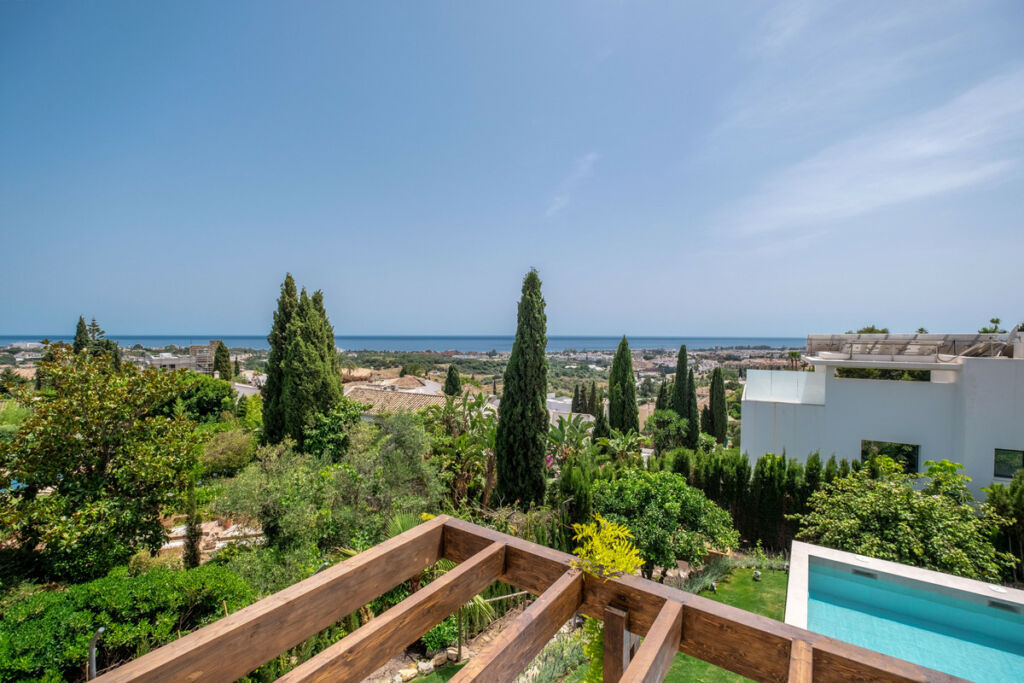 Detached Villa Benahavís Málaga - image 13