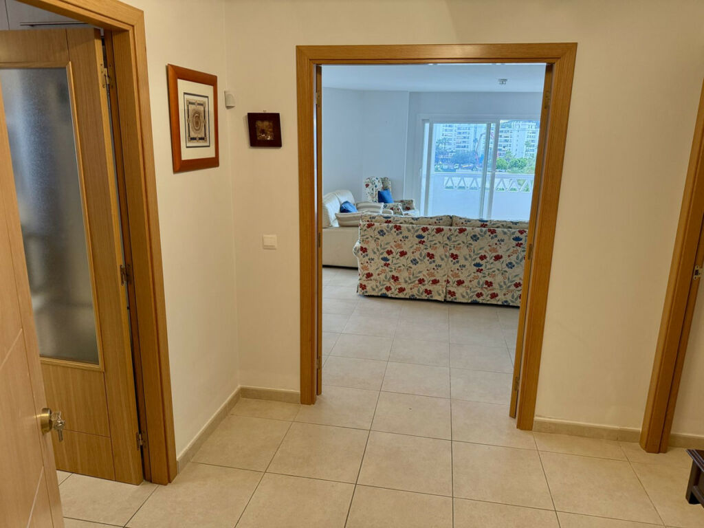 Middle Floor Apartment La Campana Málaga - image 13